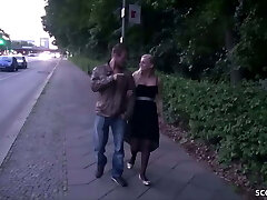 niemiecki nastolatek anna uzyskać fuck publicznego w trójka w parku