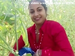 Cuckold The Sister-in-law Working On The Farm By Luring Cash In Hindi Voice
