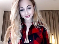 Amateur Susanahotervx Flashing Bra-stuffers On Live Webcam Amateur Susanahotervx Flashing Bra-stuffers On Live Webcam