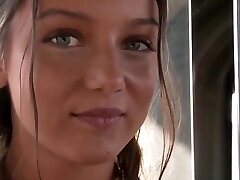 FOXY DI WITH Asian GUY ON BUS FOXY DI WITH Asian GUY ON BUS