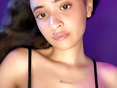Teen Sexy Chick Showing Off