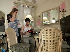 Stepson gets sex while eyeing vr porn