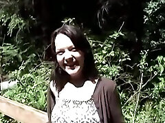 домашнее видео от первого лица с похотливой женщиной, сосущей твердый член домашнее видео от первого лица с похотливой женщиной, сосущей твердый член