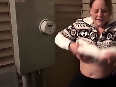 майя лейн и райланд райкер сосут члены в баре и в центре города и мелькают повсюду майя лейн и райланд райкер сосут члены в баре и в центре города и мелькают повсюду