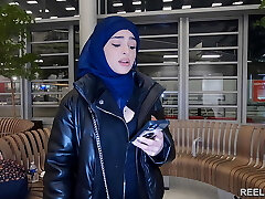 The veiled Iranian NADJA LAPIEDRA gets screwed anal in the rest room and in a corridor to pay for the vapid !!!
