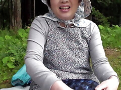 KRS024 Nice MILF. Even though I'm old... I like Milfs who are cute and pretty 04