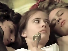 Eva Green Massive Knockers And Looks So Sexy Nude ''scene the dreamers''