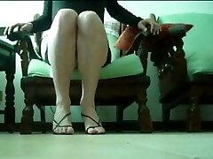 Les Jambes De Jeux : Laura Croix Les Jambes De Jeux : Laura Croix