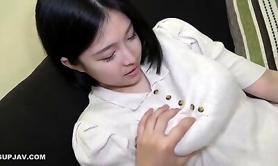 3 Works Airi-chan, A Preceding Gravure Actress With Big I