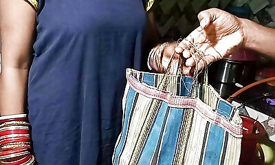 Kitchen me aunty ji ko ache se lund ka maja diya padosi devar ne