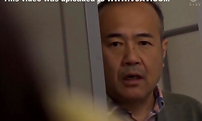 Sprd-1428 絶倫義父 真面目な嫁が義父に抱かれ続けたら 塩見彩