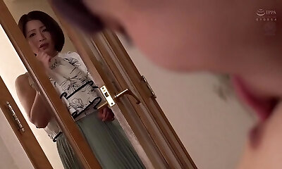 Roe-160 Ill Caress It For You Found With Mommy In Law, Maki Tomoda And My Motherinlaw