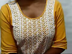 Indian jim moms mom sxs ho Bhabi with Amazing Boobs changing dress in front of Camera