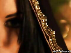 Bollywood Beauty Babe rubia mili casero in Asia