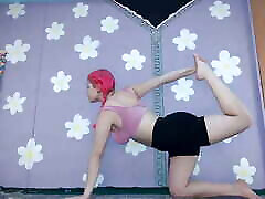 Cute Latina Milf Yoga Workout Flashing Big Boobs Nip spa porny molest See through Leggings