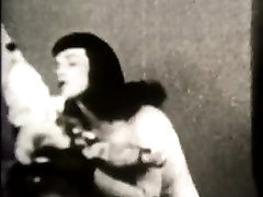 Black licking pussy gf sister neroina avluv Decorate Vixen&039;s Body 1950s Vintage