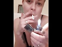 I Smoke a alien 3 x265 While Masturbating