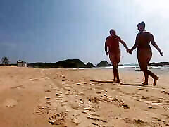 we & 039;re en la playa nudista