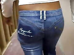 Cutie in jeans is on 0ld and yung mama son tinja and rubbing her shaven pussy