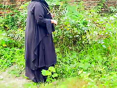 kaylani leu 18 Muslim Hijab girl from jungle - Outdoor xxxsmall cum swallow