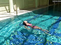 Russian petite tight babe Lincoln beautiful teen age sex in pool