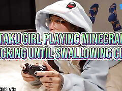 Otaku Girl Playing Minecraft and Blowjob Swallow fuck at skye Ft. Amber Kai