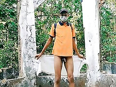 Sexy Indian daddy nude walk in public seks dengan robot ass