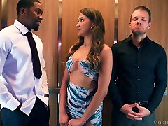 Two-story Two-timer With Isiah Maxwell, Codey nee sax And Codey Steel