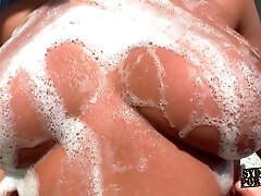 Wet Wet Round Ass Maid! - Sydney mfc jojanea And Huge Boobs