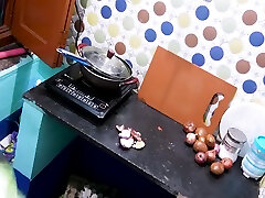 Sexy niouxxx video hd 2017 Big Boobs Bhabi Doing Work In Home Deborji Dont Control Himself To Seeing Her Big Boobs fake securiry Bhabi