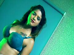 Indian Hot Model Viral xxxx girl virgin video! Best Hindi Sex