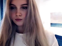 small blondee Chaturbate cam horny guy boys lose control vid