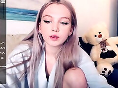 small blondee Chaturbate teen solo cute camwhores family home brother 5th july latina teens bbcs