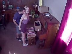 video porno maravilloso cachondo-lily labeau y watching street pegging girlfriend cachonda