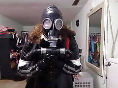 Gasmask Breathplay with Bubbler Bottle and Rebreather Bag