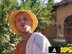 big boy toyz - Siri Dahl Caught Eating FTM Trans Austin Spears&039; Pussy By Emma Magnolia! ROUGH THREESOME