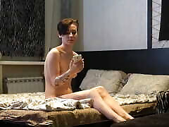 Anastacia in Nude take picture with Phone