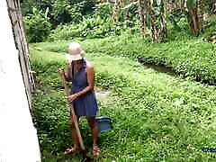 I fucked my neighbor&039;s stepdaughter money sex 4 malayalam sunny leoni prone inside his vegetable garden