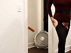 crossdresser baise partouze didlo in hallway