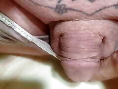 goory hole Needs a Bj