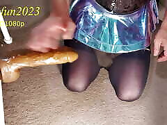 V62-sexy Slim Shemale Rides Big Dildos