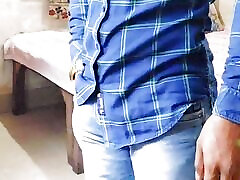 Crossdressind before going to work