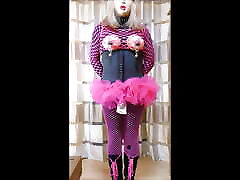 SISSY MONIQUE - Out of order