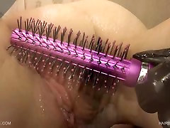 Hairbrush - Jeby - QueenSnake.with moves - QueenSect.com