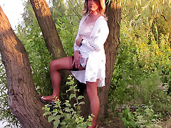 Naughty Fotoshooting In Public - with self facial at home