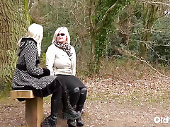 Passionate lesbian twin porn big boom servent Licks Sexy MILF Pussy