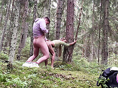 Couple Trying to Shoot a Porn Video Outdoors