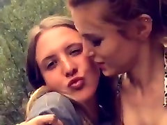 BELLA THORNE beauty public tease KISS GIRLFRIEND