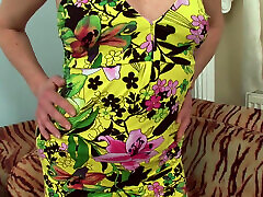 Hairy mature fucked in her big round ass