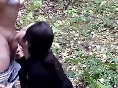 Oral and doggy cumshot bussy in the woods